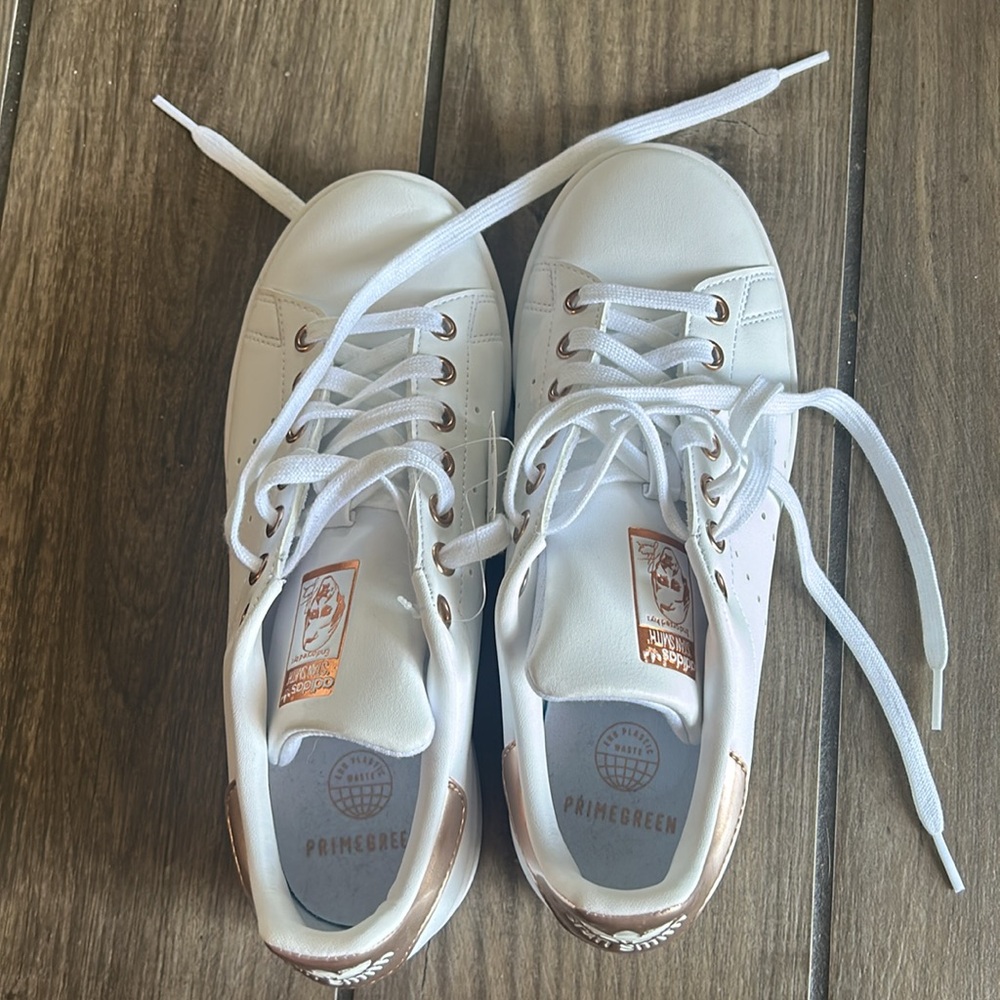 Adidas shoes - Picture 2 of 6